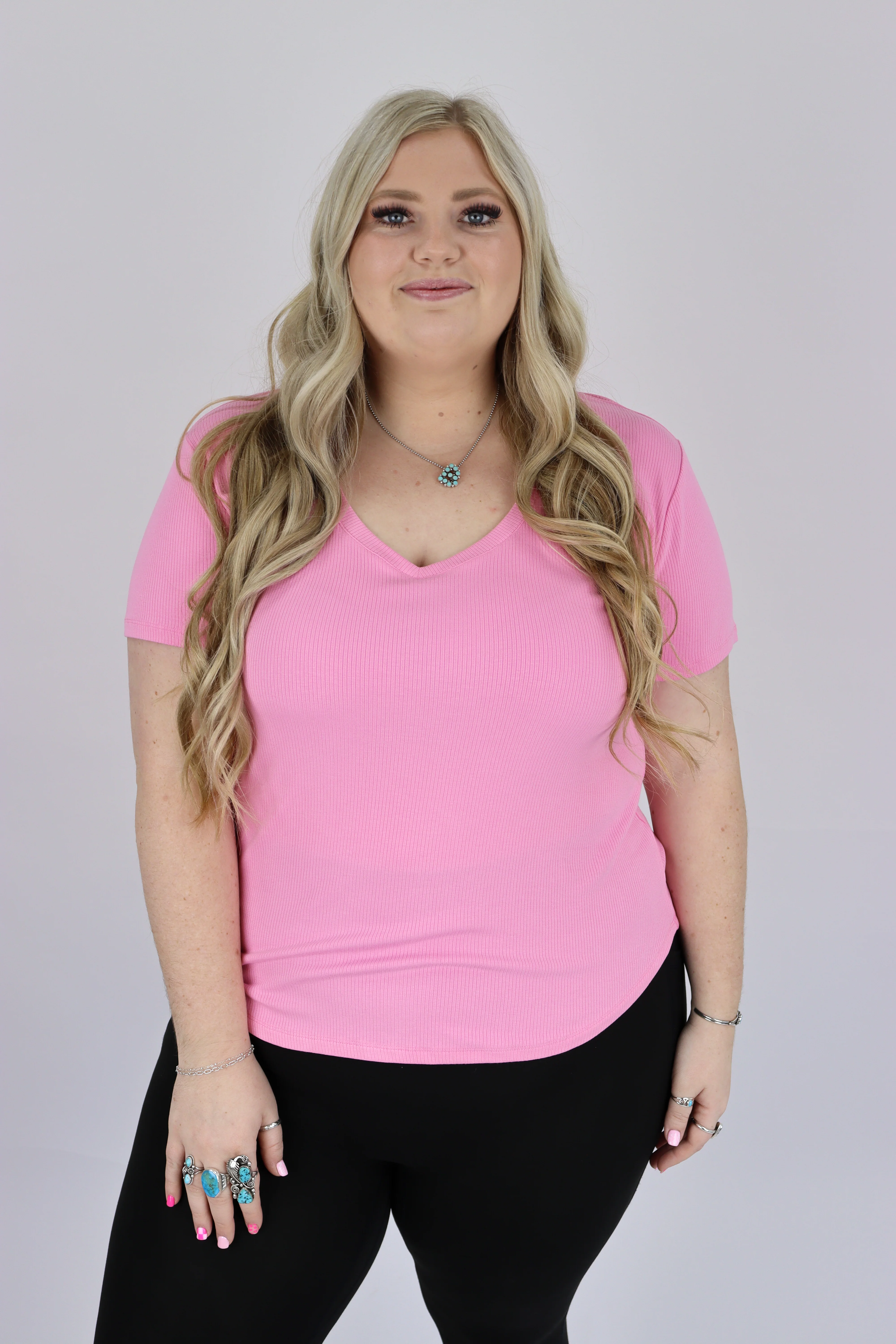 The Ribbed Basic V Neck Tee - Image 11