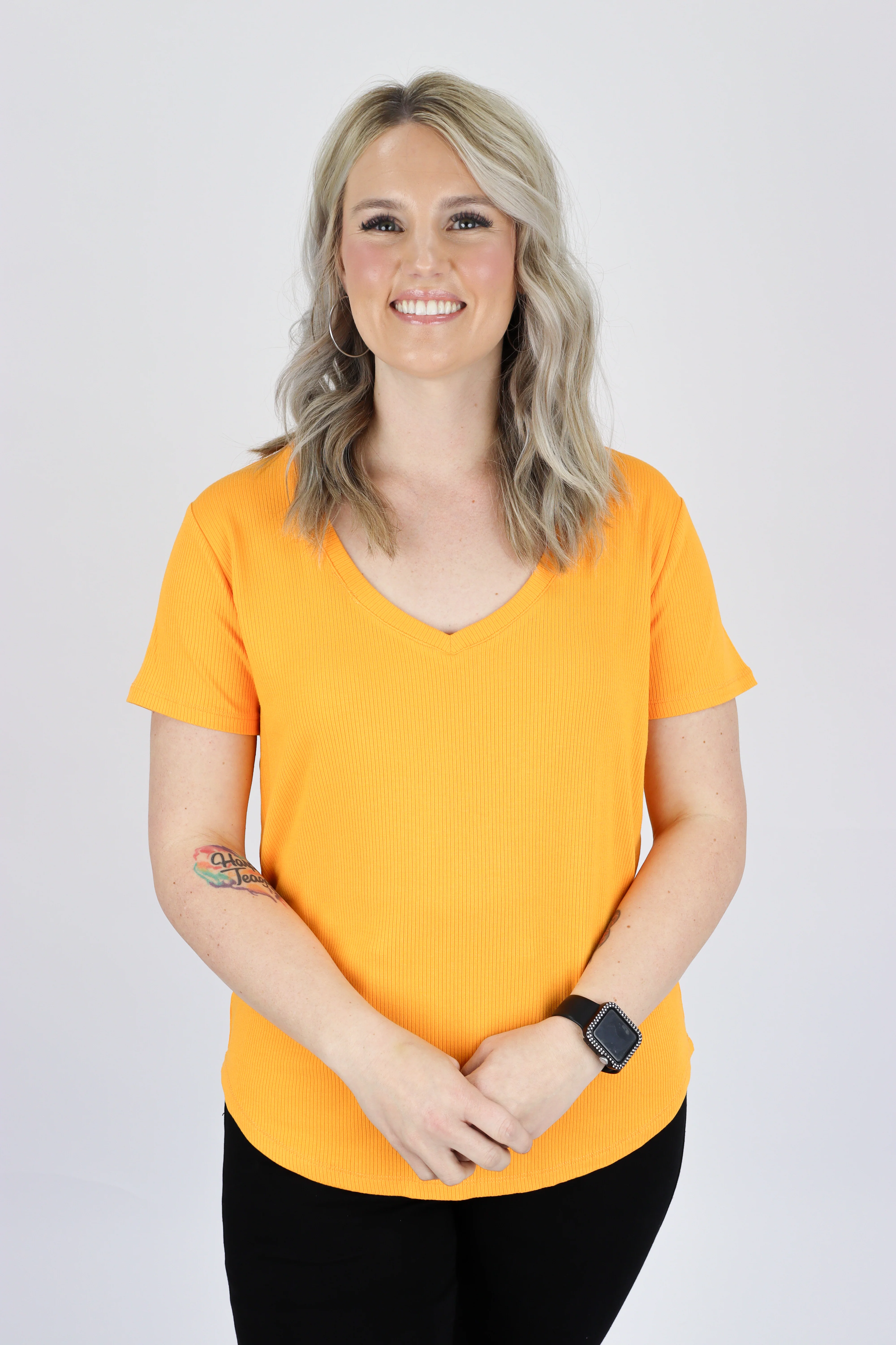 The Ribbed Basic V Neck Tee - Image 13