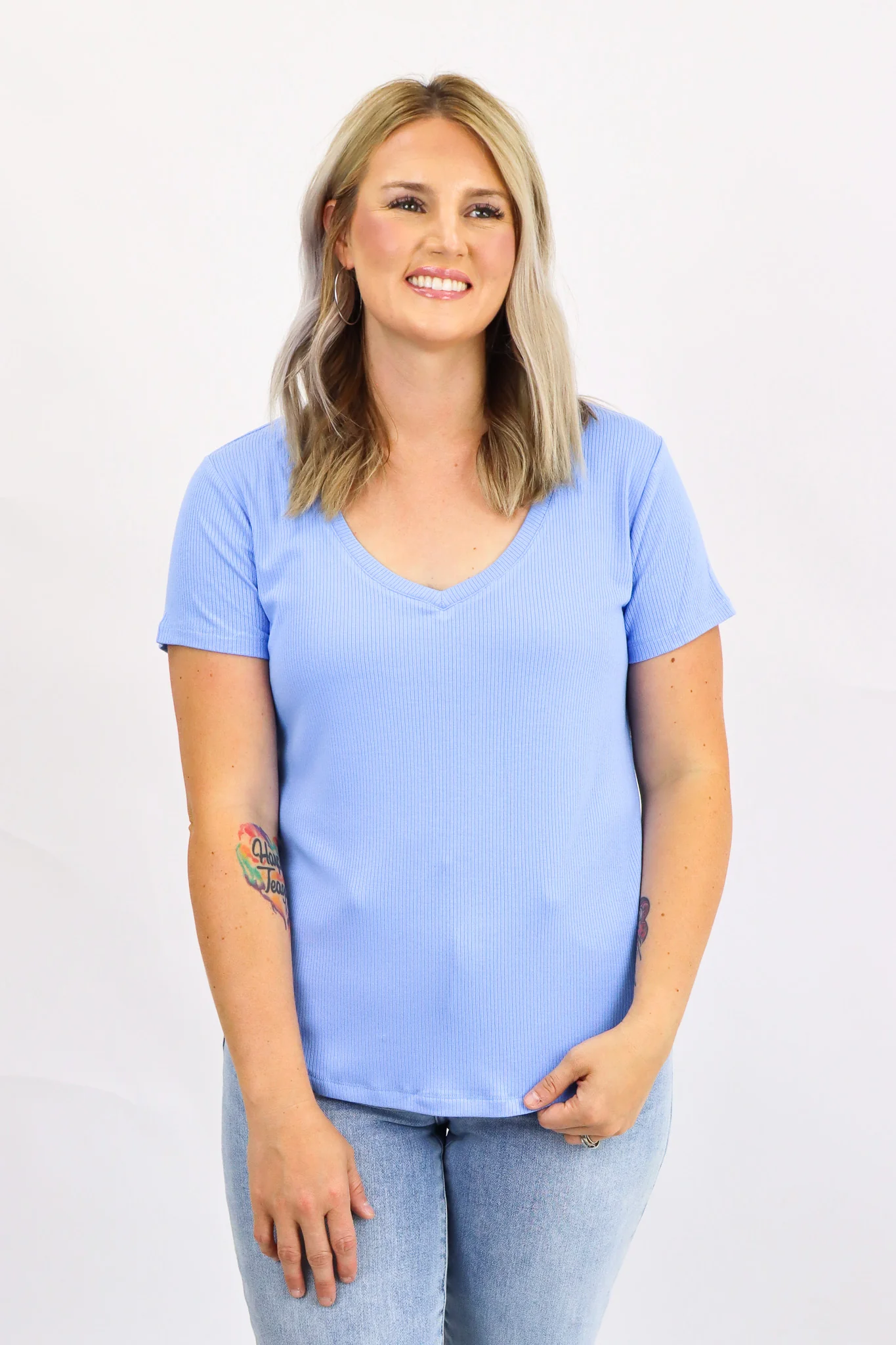 The Ribbed Basic V Neck Tee - Image 3