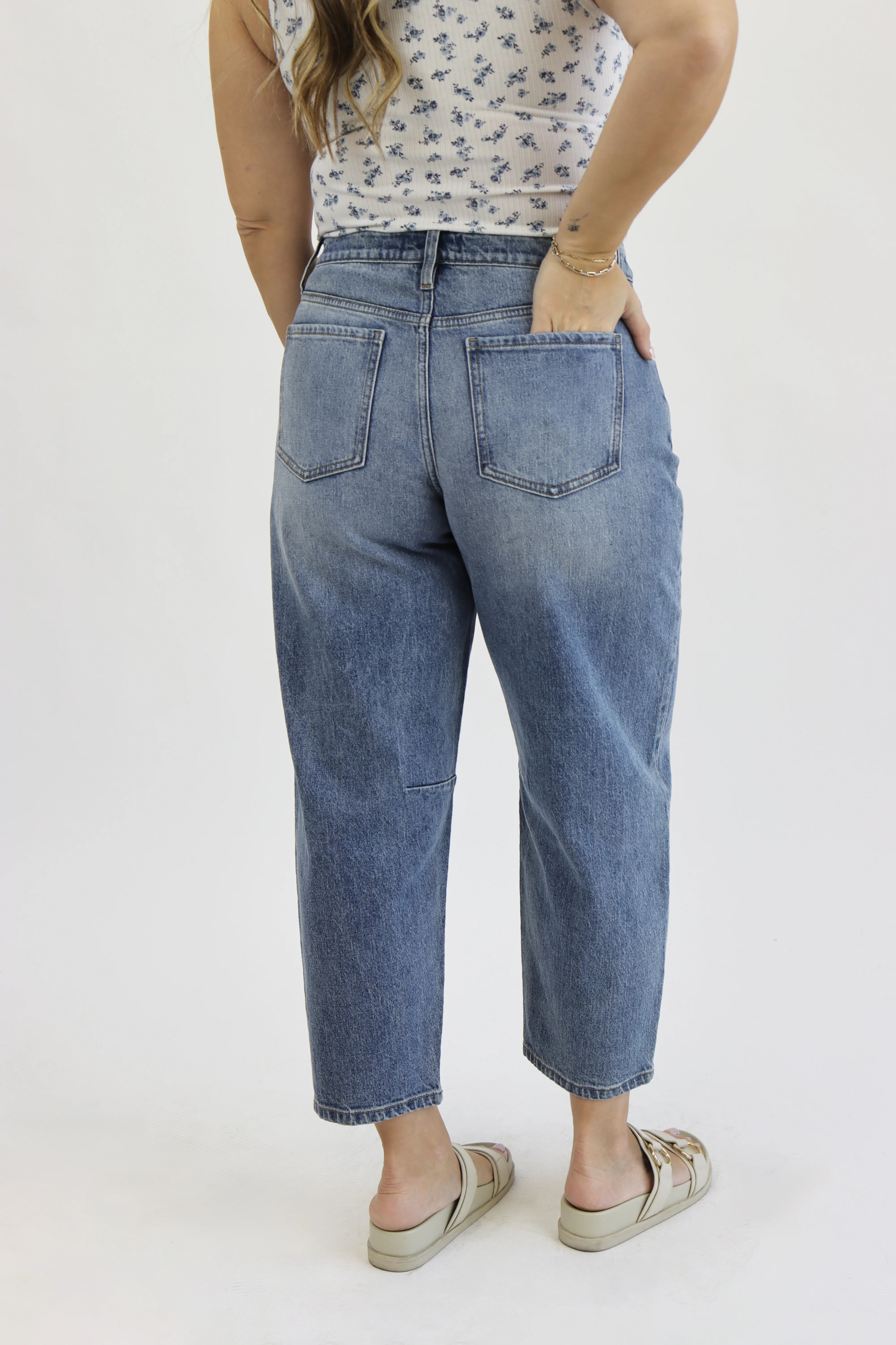 Rigid Barrel Jeans - Medium Wash - Image 3