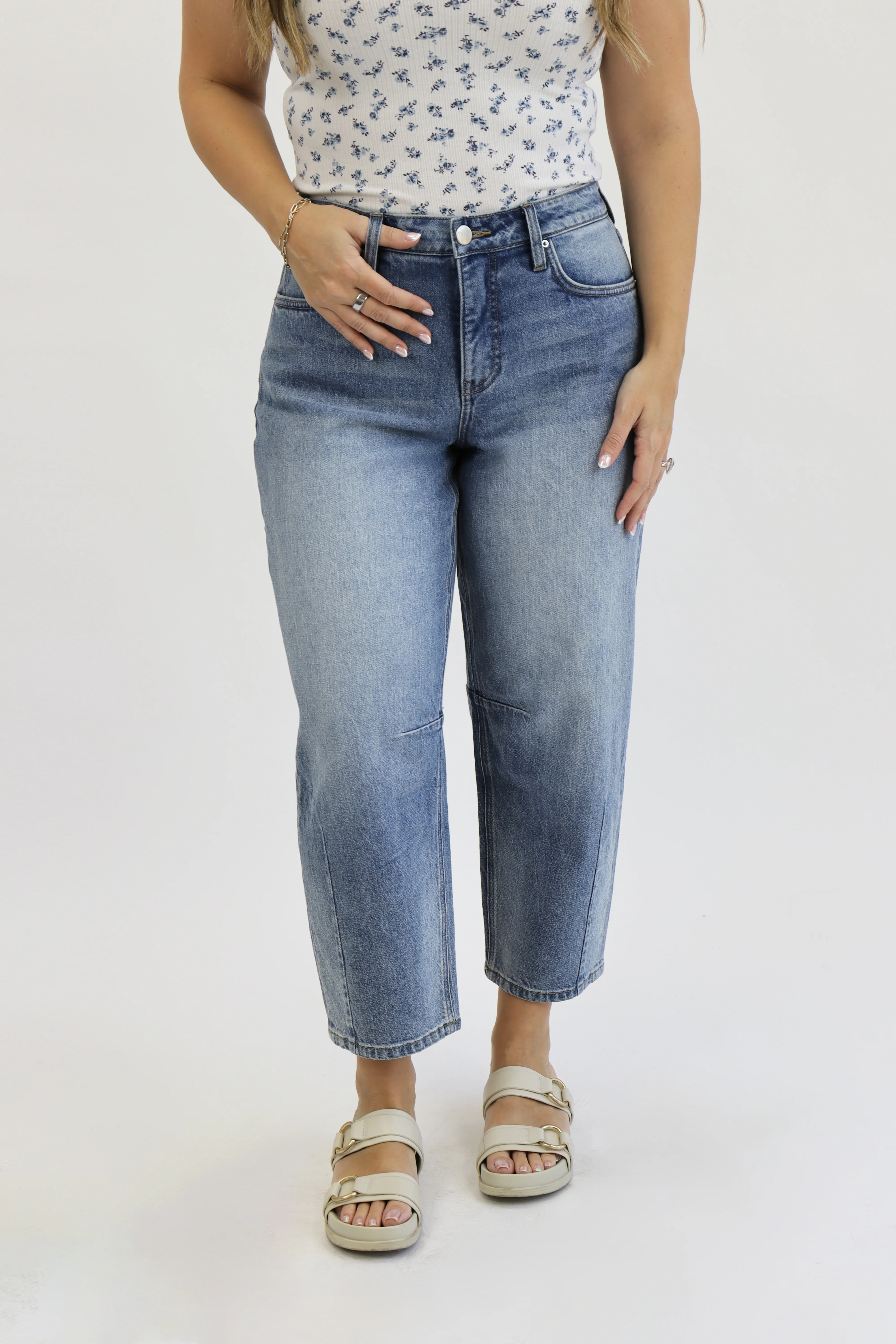 Rigid Barrel Jeans - Medium Wash - Image 4