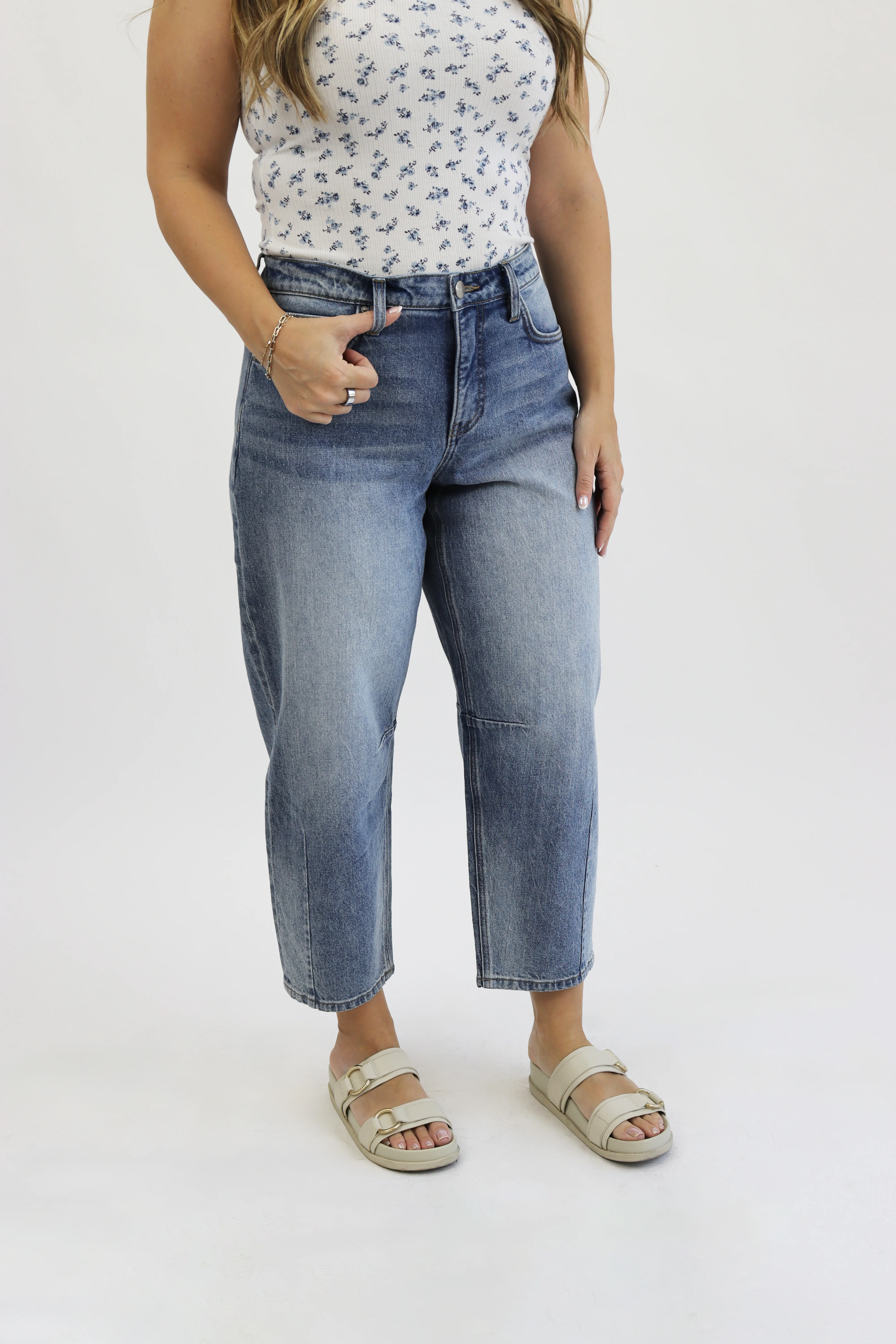 Rigid Barrel Jeans - Medium Wash - Image 6