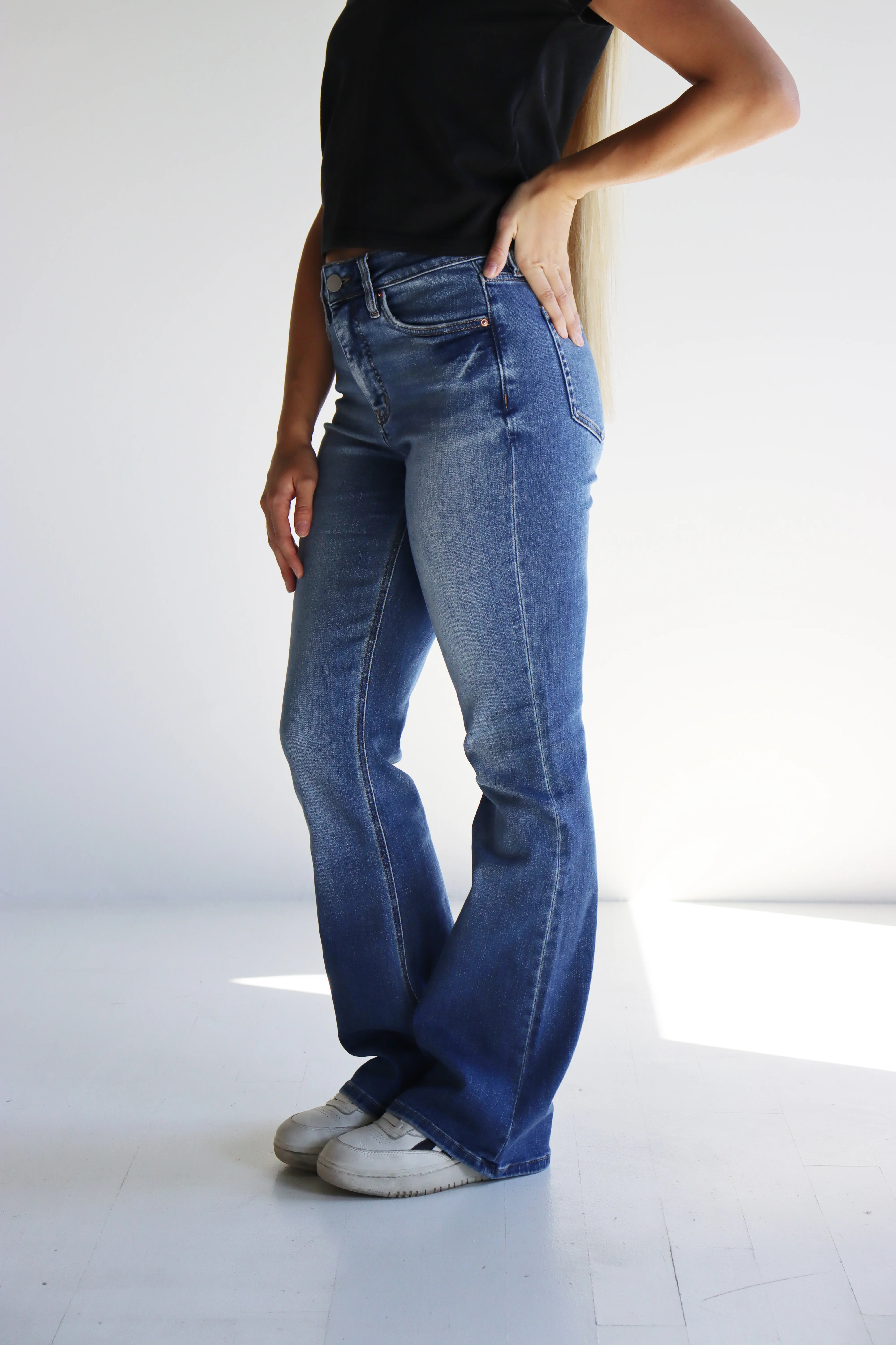 The Everyday Flare Tummy Control Jean - Image 4