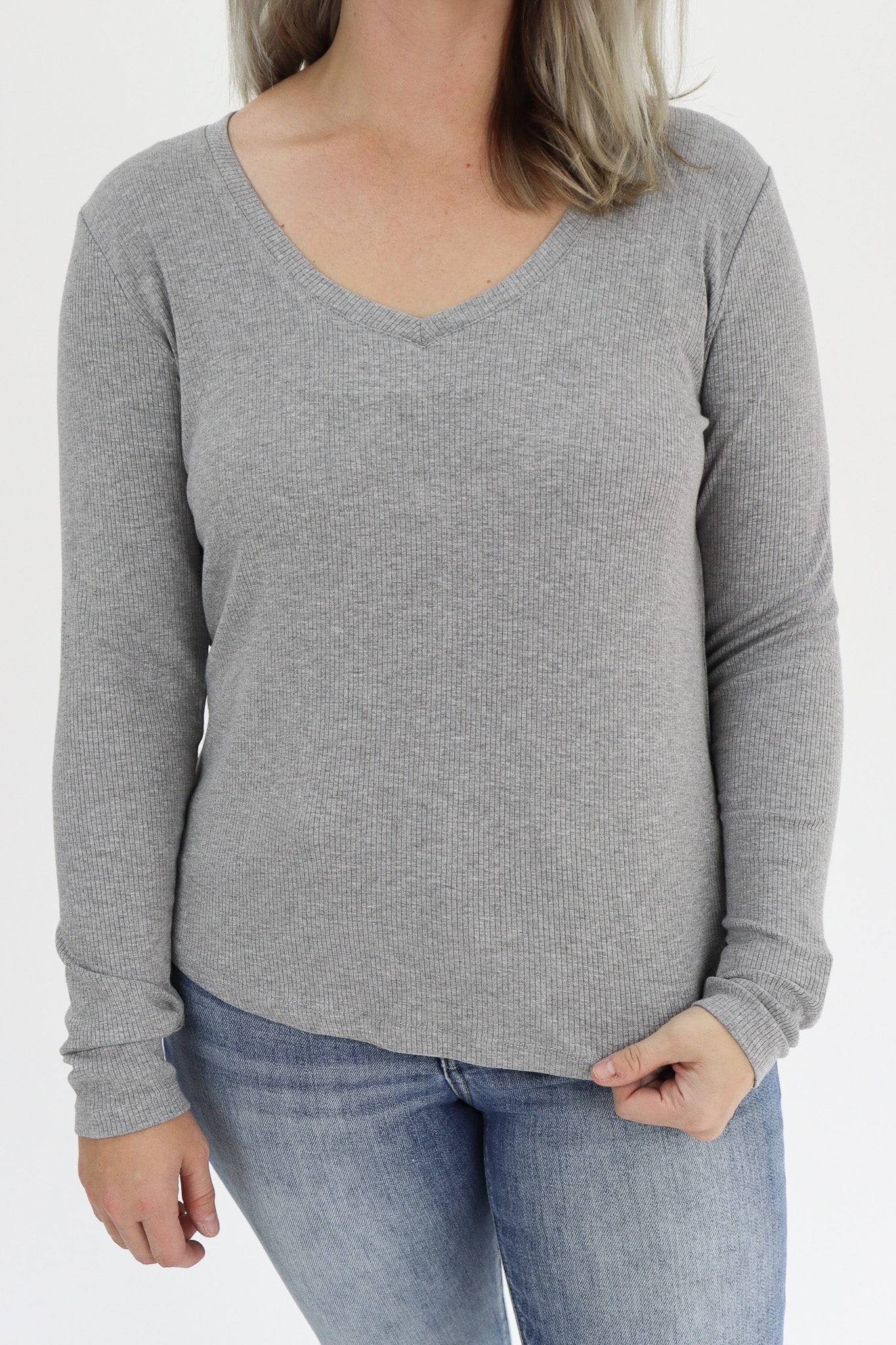 The Ribbed Basic V Neck Long Sleeve - Image 6